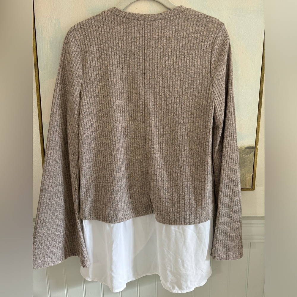 BCBGeneration Layered Peplum Crewneck Sweater Shirt Tan White Bell Sleeve Sz Sm - Picture 7 of 7